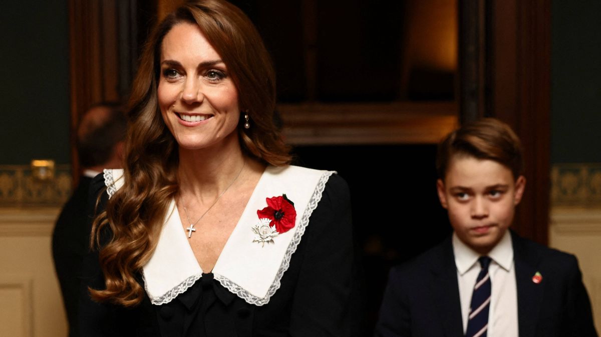 ‘Hands on’ William and Kate have one strict rule for Prince George: Prince William and Princess Kate have been praised for their hands-on parenting style, with fellow parents 'gently amused' by how involved they are at school events, birthday parties and the daily school run #PrinceWilliam #PrincessKate #PrinceGeorge #RoyalFamily #HandsOnParenting 1 c308a4e3e378f7e6e0c25306592aa7eeb6d155b3