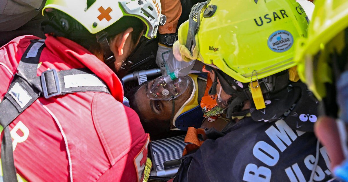 Security guard rescued from rubble 8 days after Venezuela earthquakes: Hernan Gil was brought out on a stretcher as elated rescuers cheered and hugged each other. He was loaded into a waiting ambulance and driven away. #VenezuelaEarthquake #EarthquakeRescue #MiracleRecovery #HernanGil #RescueMission 1 d1ed11522473e0bf1c7a63e07c11584733e9ae30
