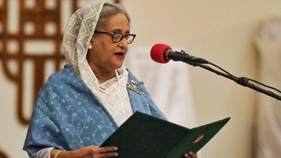 No change in India's stance, clarifies MEA as Hasina plans return to Bangladesh: The response came after Sheikh Hasina said she would return to Bangladesh by December despite facing a death sentence. #India #Bangladesh #SheikhHasina #WorldNews #Politics 1 d442da88b6ab2fd70977eed3c5716fa7e41584de