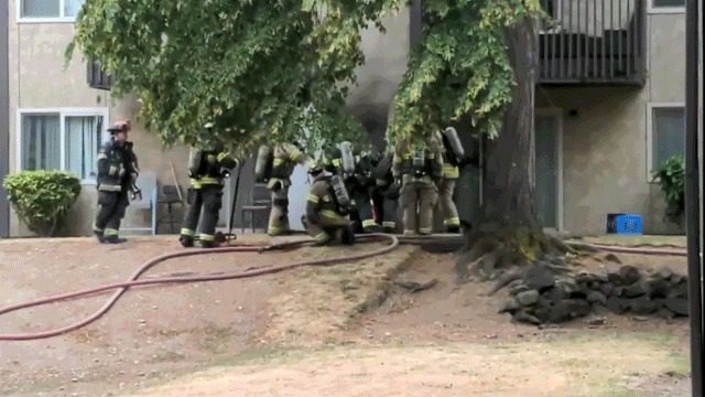 Wild video captures apartment complex electrical room explosion as firefighters investigate smoke call: Dramatic video captures an electrical room explosion at apartment complex in Washington state that sent flames and debris toward firefighters on Sunday. #ApartmentExplosion #Firefighters #WashingtonState #BreakingNews #ElectricalSafety 1 d4782f0271c0d2508993cde7ba119baef0ea9d38