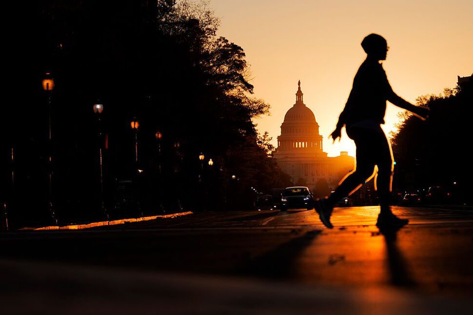 The House Voted for Permanent Daylight Saving Time. Here Is What it Means for You: The Sunshine Protection Act must now pass the Senate, but it could mean the end of twice-yearly clock changes. #DaylightSavingTime #SunshineProtectionAct #HouseVote #PermanentDST #TimeChange 1 e4db21cd6706ffda70935910528ca38611315240