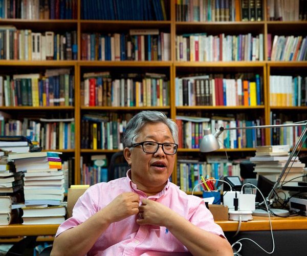 Christian NGO Welcomes Release of Pastor Held in Southern China: ChinaAid, a Christian NGO, said on Sunday it welcomed the release of Zion Church Pastor Jin Mingri, who had been held in detention centers in the southern Chinese city of Beihai since last October and arrived in Los Angeles on Saturday.Eighteen leaders of the major... #China #Christianity #NGO #ReligiousFreedom #HumanRights 1 f42b3ec40862d4f80ee16cc08557c00e960f7e94