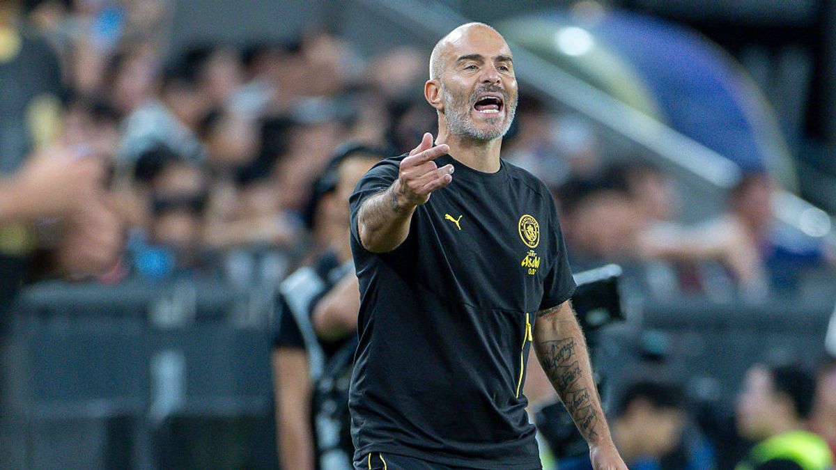 Enzo Maresca wants Chelsea star to replace Rodri as Barcelona move advances: Barcelona have seen an opening bid for Manchester City midfielder Rodi turned down on Friday - but the La Liga giants are expected to return as they close in on the World Cup winner #Chelsea #Barcelona #Rodri #EnzoMaresca #ManchesterCity 1 01c9885c161c5fc881fa9b1e399a7b3cad20d469