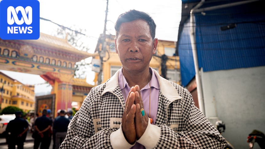 Nepal monastery becomes evacuation centre for survivors 1 08ae60547a5a4482a4b41c0a7cf7f301016f216e1abb519459806c54387426d6