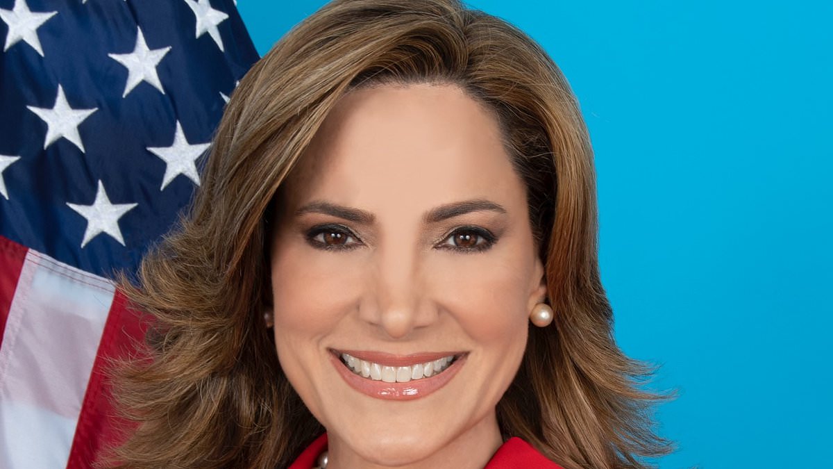 Florida Republican is caught deleting post bashing Trump's oil deal with Venezuela... before embarrassing U-turn 1 0a242e397eb35bf925a48cfe05cb43b9676d7097bdd2826bb6564f97274e0552