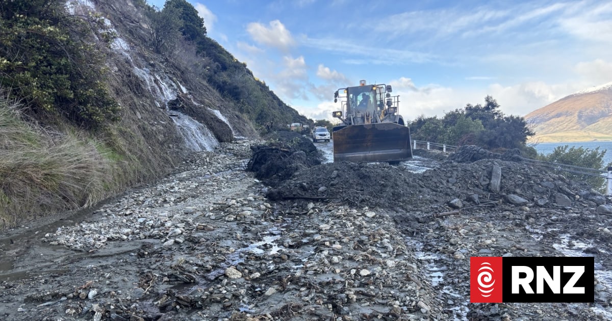 State Highway 6 near Wanaka reopens with limited access 1 0b03024306114cb2176d00f1dfb65fe3b8e73c9a34157d4ba774219a7b49299f