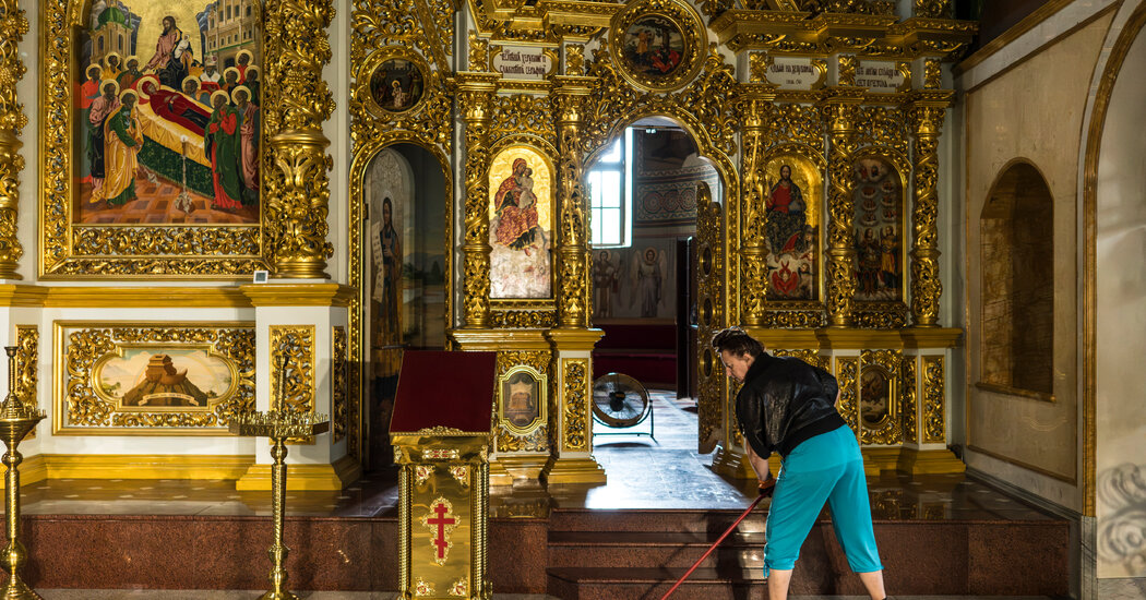 Kyiv’s Dormition Cathedral is Revived after Russian Drone Strike 1 0ca8958eaab5b5d9fae069c6d6065c59bcee9d78a915a41f37ba89f96a9cf601
