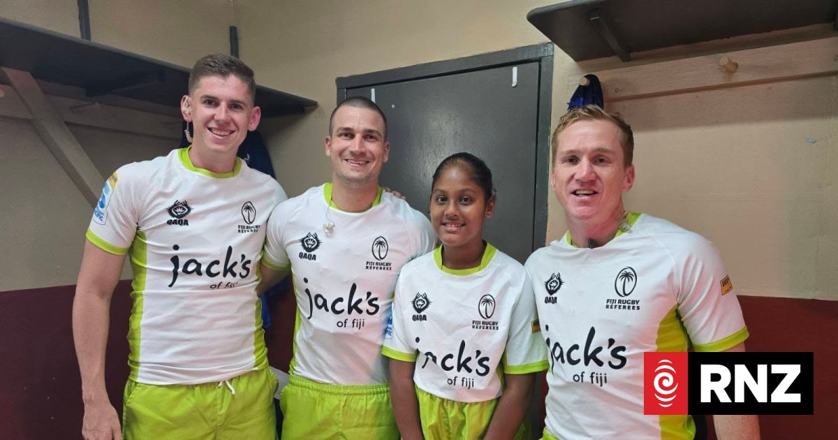 Indo-Fijian teen sets sights on becoming top rugby referee: Thirteen-year-old Vaibhavi Deo, a Fijian of Indian descent, wants to achieve her goal of becoming a top-tier World Rugby referee, including officiating All Blacks matches. #Rugby #Referee #VaibhaviDeo #IndoFijian #WomenInSports 1 0e1ac328081644fdd3101162d890737e0cc6ec22