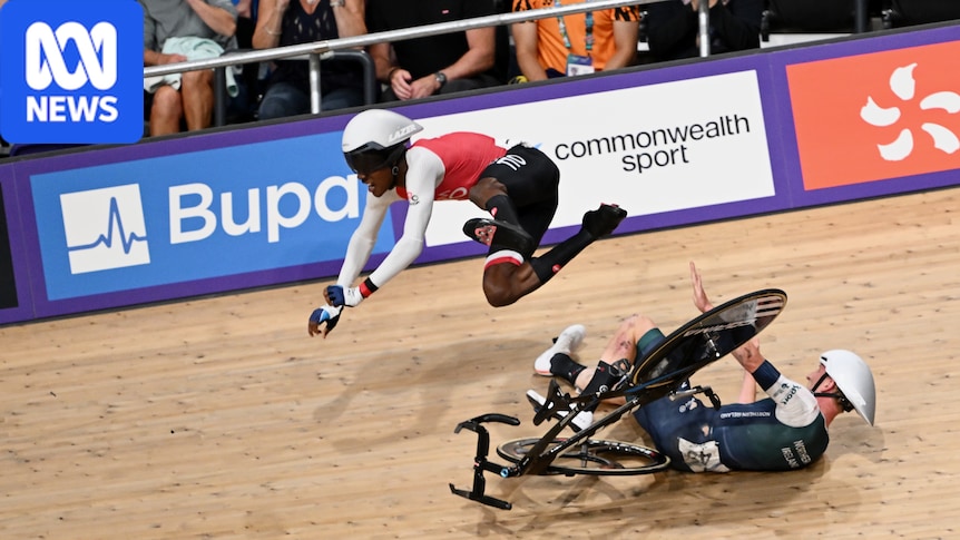 Riders sent flying in spectacular crash as Aussie avoids carnage to medal: One rider was stretchered off the track and others required medical attention after a spectacular crash during the men's 10km scratch race. #CommonwealthGames #Cycling #Sport #Crash #Medal 1 132378b8881969a1e17faaa5ff381c732ab8e497
