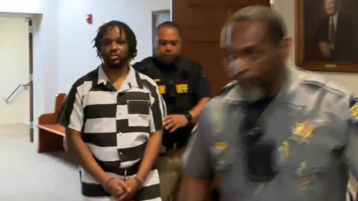 Killer's final act of cowardice as he is executed for rape and murder of five-year-old girl he insists he is forgiven for 1 1750f23723f551e5fff02106b61fc27de07bd996e003ce1c2a09fa04e6ce4cbc