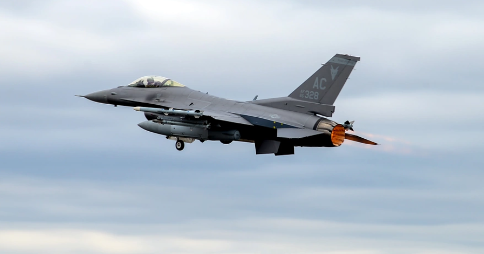 Fighter jets intercept civilian plane over Geneva, Ohio 1 19ab17a5c82270c85b5f389eabea87c1de98c61ec7260df4929f01bb13ad0436