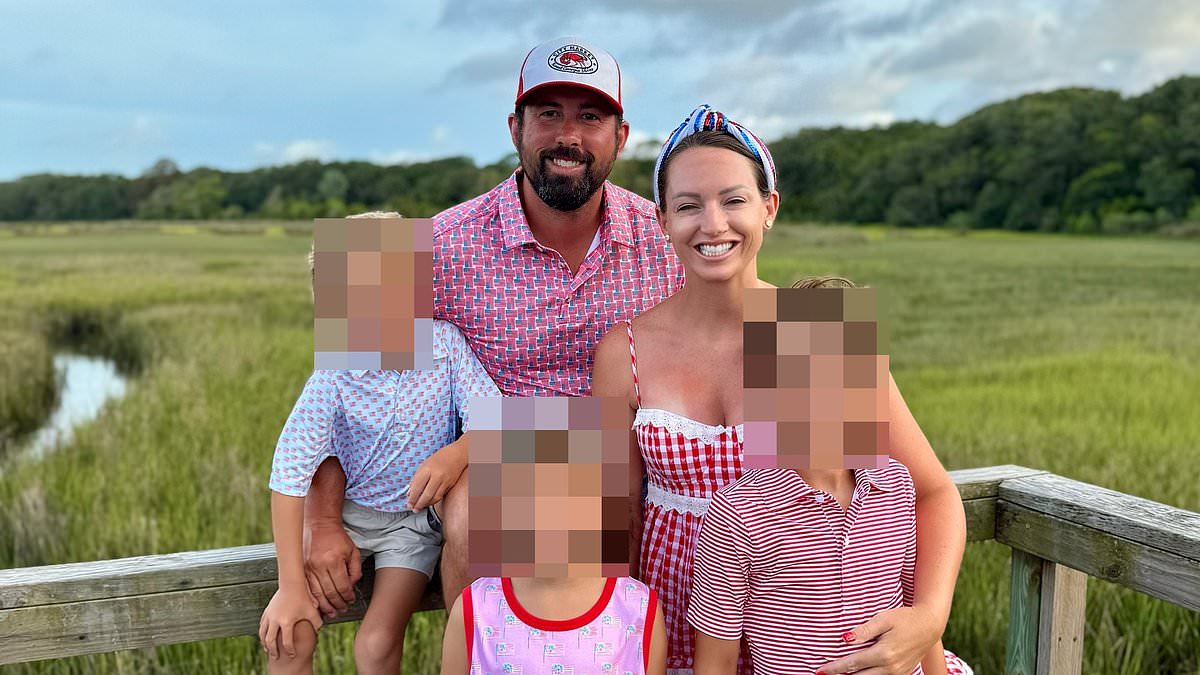 Coca-Cola family feud explodes: Battle with priest over secret island paradise beloved by the Kennedys... and uncle's twisted threat to tear down their home 1 1b5fa3163bcd2d6415020848e5cfb902eee6a24e08fa82a8a7c7b8a3424cce23