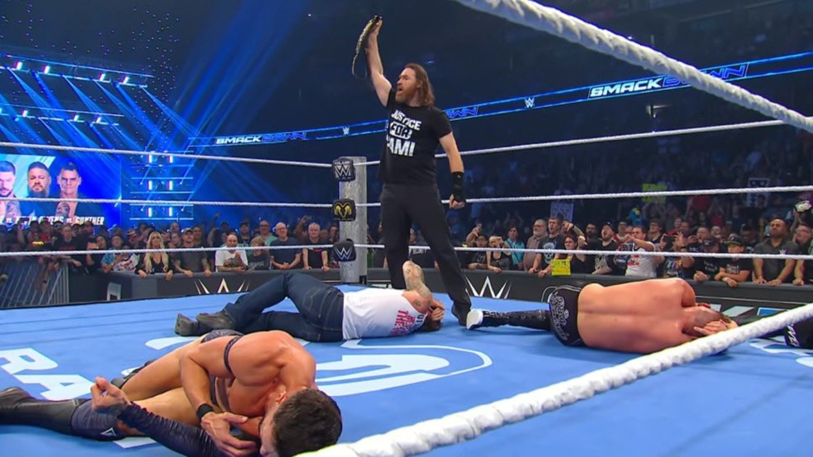 WWE SmackDown No. 1 Contender's Match Ends In Chaos When Sami Zayn, CM Punk Interfere 1 28bfe78c6fe45f7d4135680b0ab15a6f21dfc6f6feaaf8134a9c90ae6db7cafc