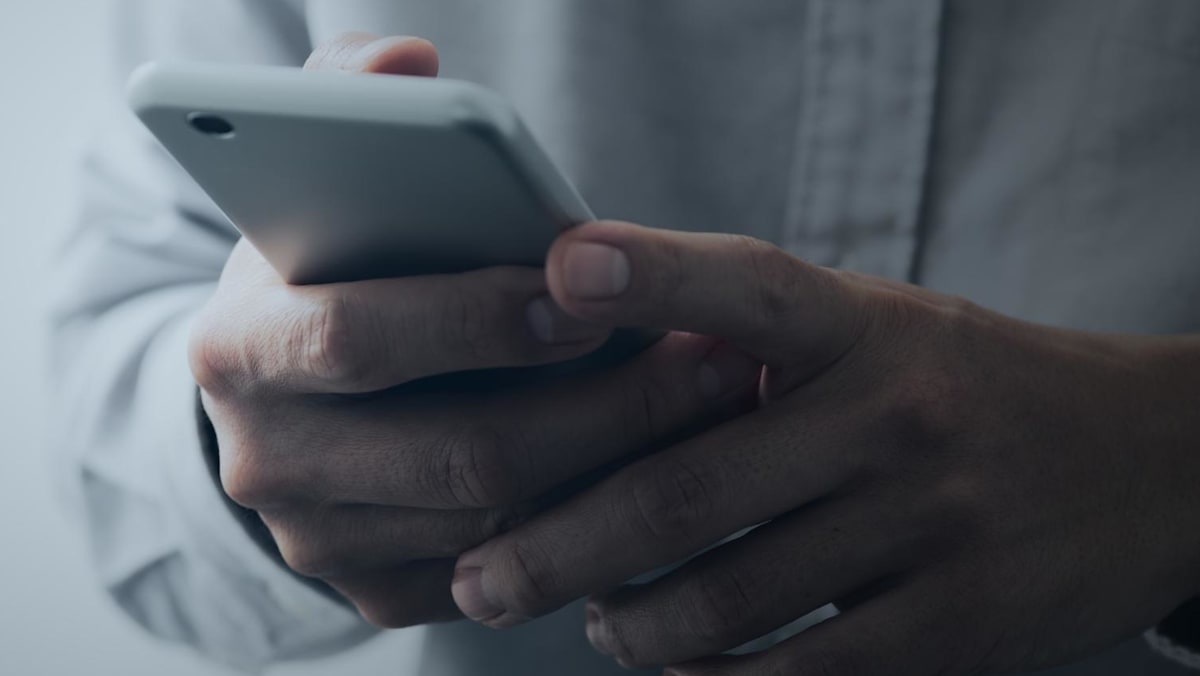 Regular Sammyboy Forum user gets jail for possessing videos of toilet users, sharing obscene images: Winston Liow Boon Hin had been a regular user of the adult website Sammyboy Forum since his days in National Service. #SammyboyForum #ObsceneImages #Voyeurism #ToiletVideos #JusticeServed 1 2921806b179ace0ebd00e61f4efe56dabde3d1c2