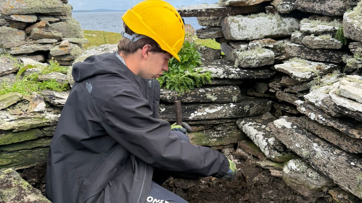 Schoolkids discover '1,000-year-old Viking church' during trip to uninhabited Scots island 1 2c25ed6414bf03f565065d2dca3ee447095faa629dcdaaf75864a41d07e4fca3