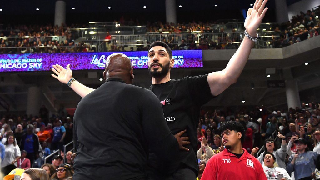Sky ban Kanter after clash with Cloud, ejection 1 323595f7fdda6de452bf40c9aba54cd1e598890c1940ba4266e5b95fbe90ba8b