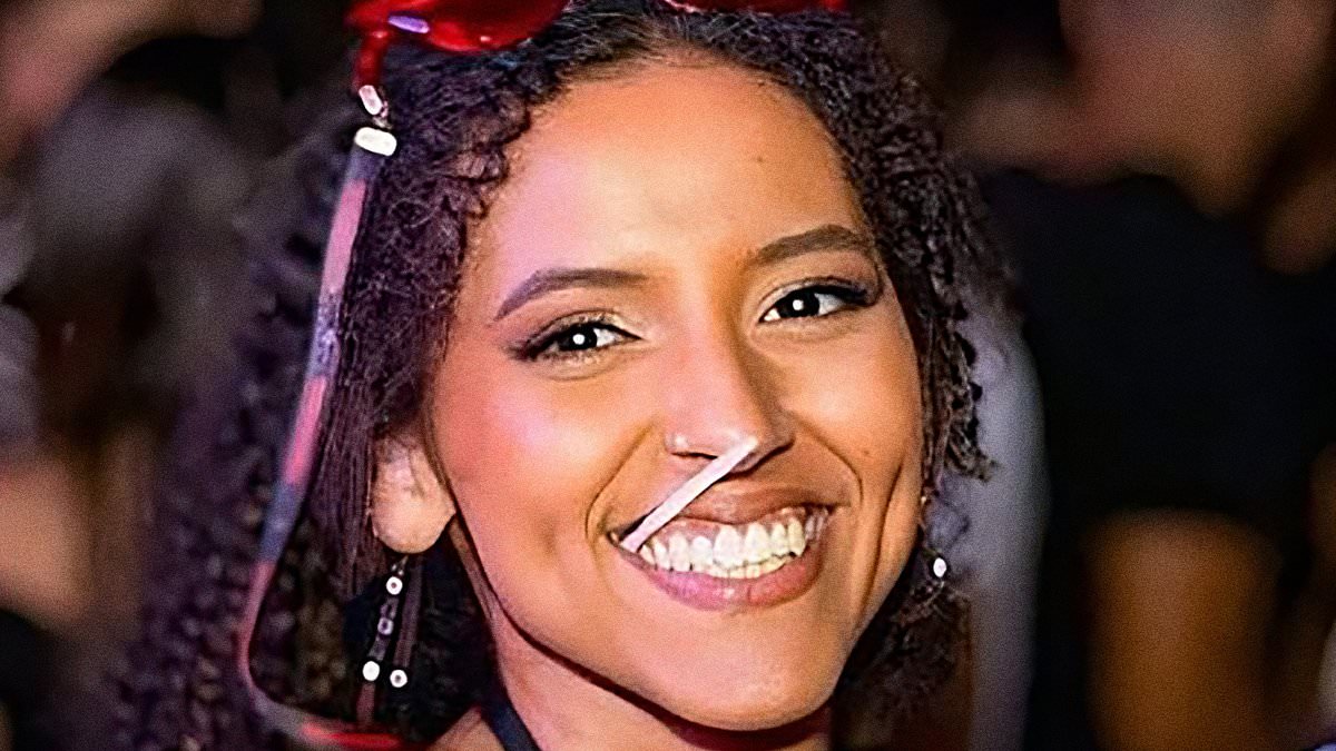 Taylor Swift breaks silence on 'incredibly beautiful' Ana Clara Benevides after she died of cardiac arrest at sweltering concert in Brazil 1 3a5ef4c9e15e3d7974d3d5951ce3b8db7c89925ed34211f776d77623b45dc8d2