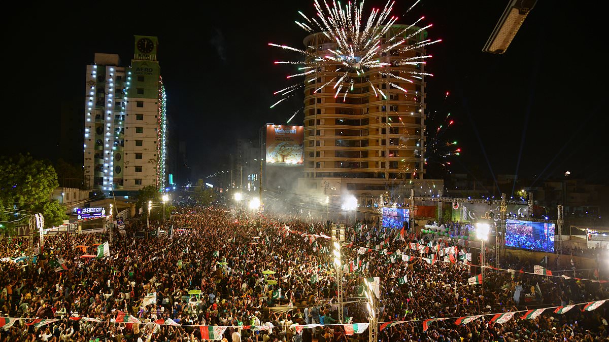 A man and an infant are killed and nearly 100 wounded by celebratory gunfire as Pakistanis mark independence from Britain 1 3d783344a2bd87d44f05099ad4a9ece6b289f2fadc3e39bd5e8fbe2a44e94bd8