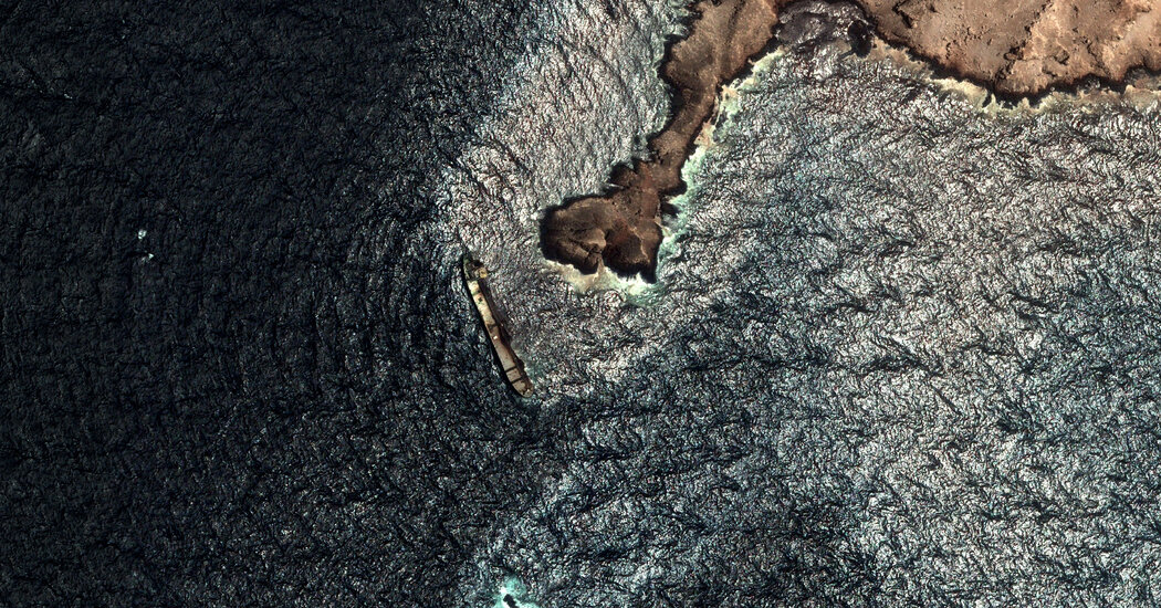 Spike in ‘Dark’ Oil Tankers in Gulf Raises Risk of Catastrophic Spills 1 3e28b48659c197d1f551fa1907048fd7990bbefca80e6944db6241d4d4f4fb62