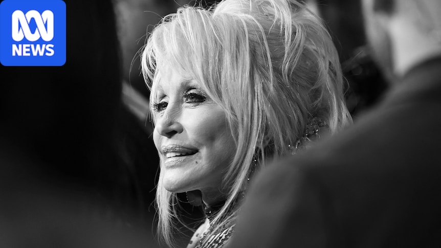 From turning down Elvis to opening her own theme park, Dolly Parton did it all 1 3f6dd9a536bec32fdaf42448a421a7eafac6ef9f31fd82d10600b79e62df2da4