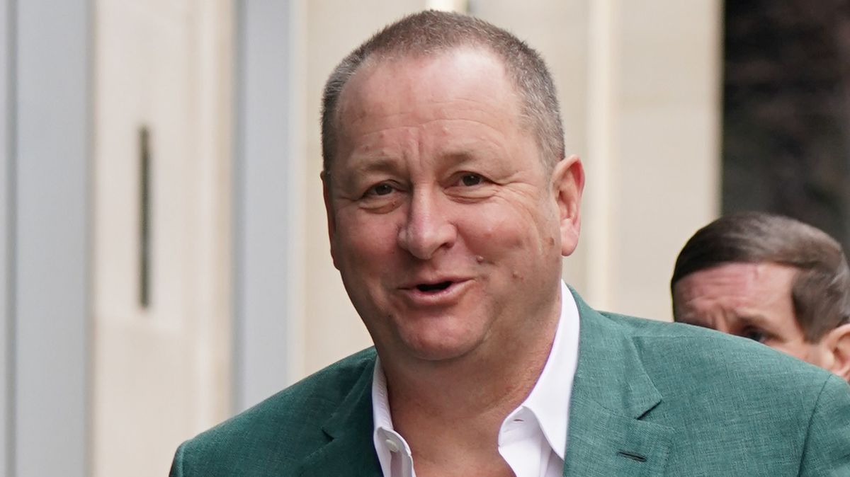 Billionaire Mike Ashley's takeover of Harvey Nichols means it 'won't look like the same business' 1 3fd1579fb17b152284d39327874d9bc7948b7c04f56b3dbd0315f004382ffe6d