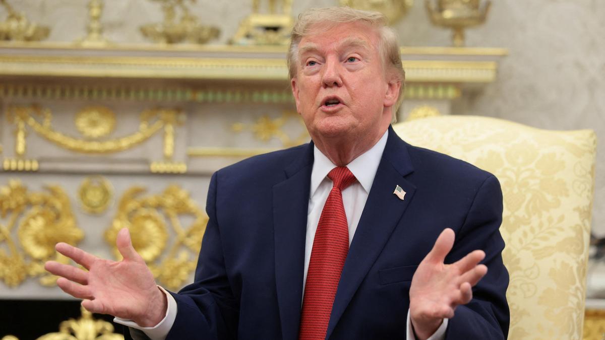 Trump plans to impose over $100,000 fee for H-1B worker visas: How will it impact Indians 1 402d06da37a292c817a97551d1b9845745841bbb578a9b2073ccd5b5185e9af4