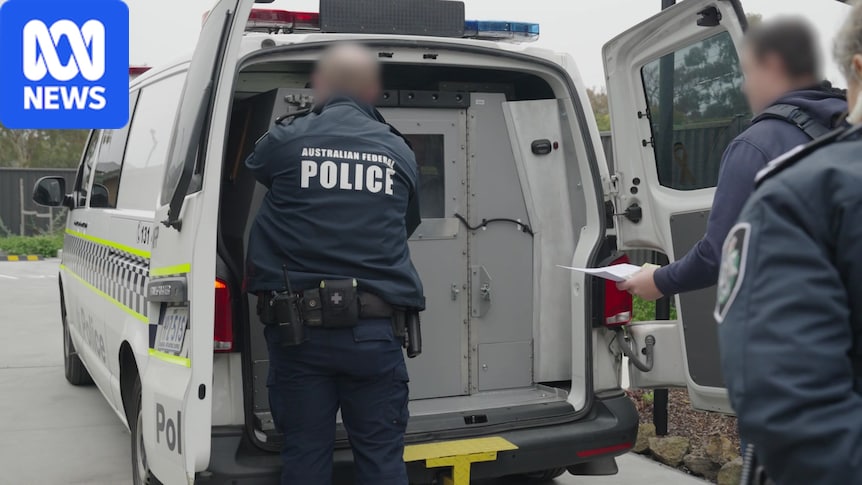 'There is no escaping': Police target DV offenders in cross-border blitz 1 46161674d620a9879c3a9787cece22ff2dea548bad9f50a11232a4ca42a6dbd7