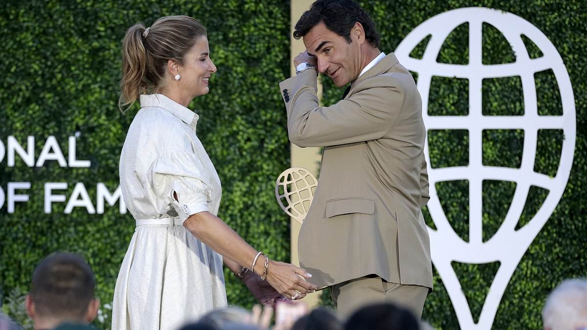 Roger Federer can't stop crying after wife's emotional speech as tennis legend inducted into Hall of Fame 1 4a32d09c92b520470e190c2958c7600dd3f52fb714f053ca00d35636dc105615