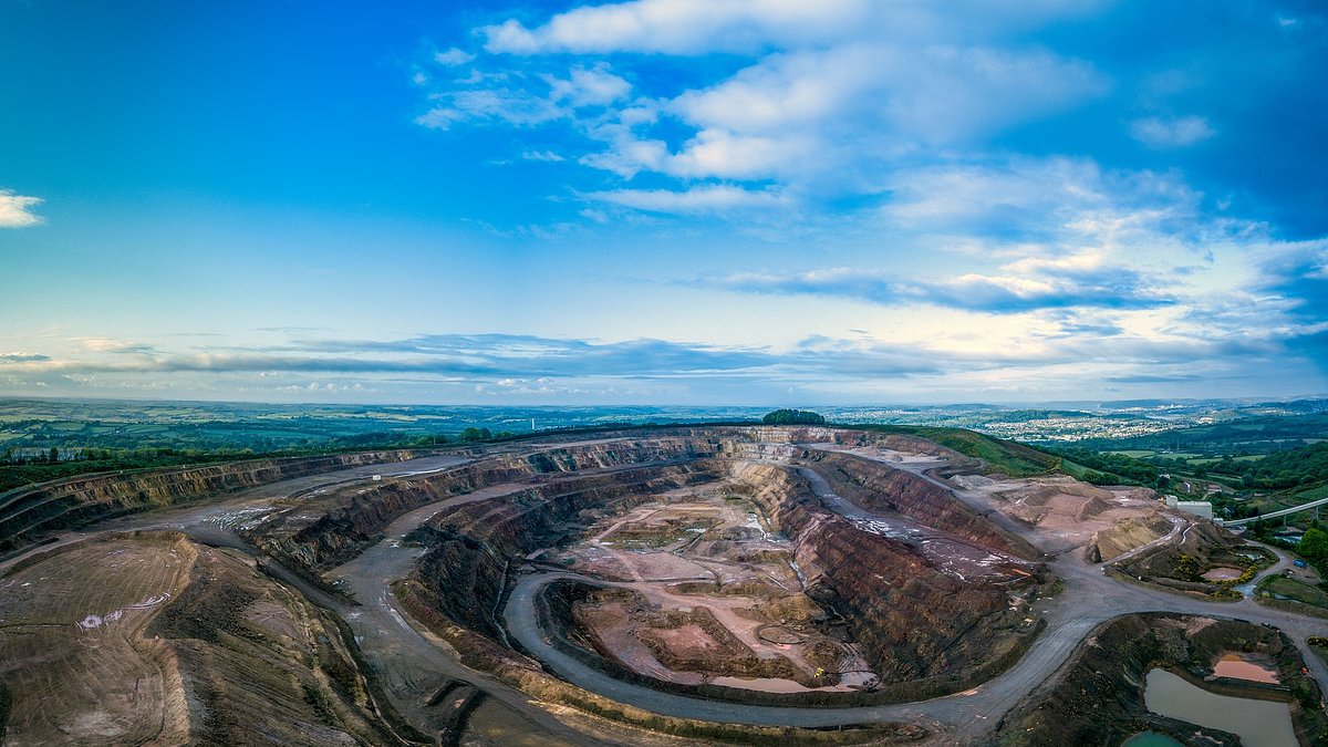 160-year-old Devon tungsten mine to reopen after government funding boost 1 5052fe80220589d31a28139c55157db78a9a70422b7c342ba4d1aa58bc5b4dc0