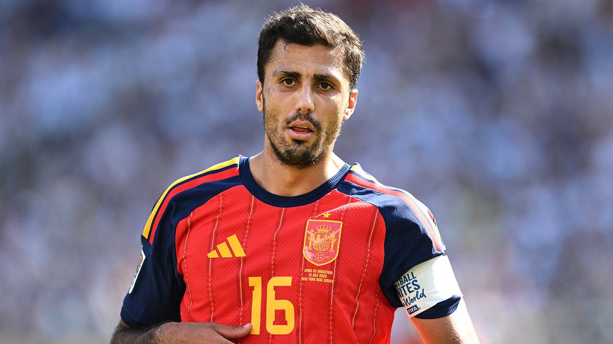 Barcelona finalising £60m Rodri transfer after breakthrough in talks following Spanish giants' third offer for Man City star 1 50f360e975735eb47496d013388016eddbab7b6e9e8fe20188ac2d244e3f3902