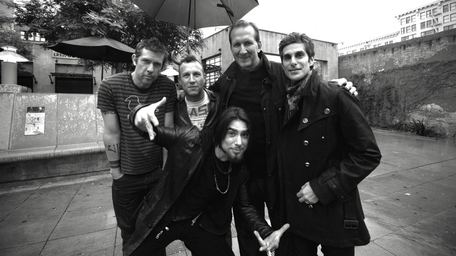 In Praise of Peter Katsis, the Firm, and the Loudest, Wildest Era in Rock Music 1 5aecfefe4d528349c2c450149783784565f7026be6f2537a68265694a3eb1327