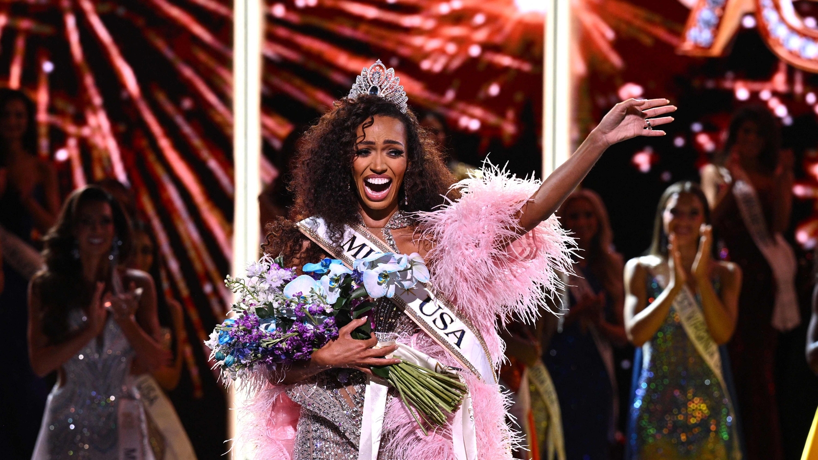 Who is Justus Kelley? Miss Virginia becomes first mom to be crowned Miss USA; her winning prize, husband & kids in focus 1 6252ba0d142ecdbd8fee482590e7adeffe7bcf2c112dd86c94cb3be75fbe593e
