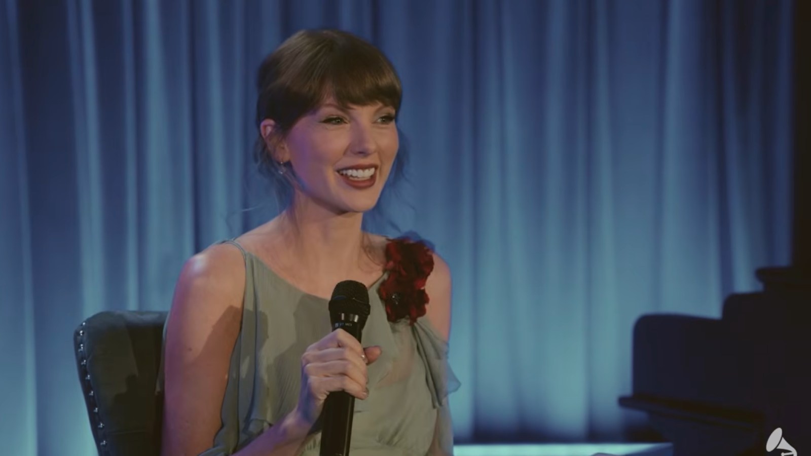 Taylor Swift Talks Honoring Her Country Roots ‘More and More’ in Rare Interview 1 64b80f2419077dfafa6ca8b6006940d4fada1db3190d81c26427decceb8a990c 1