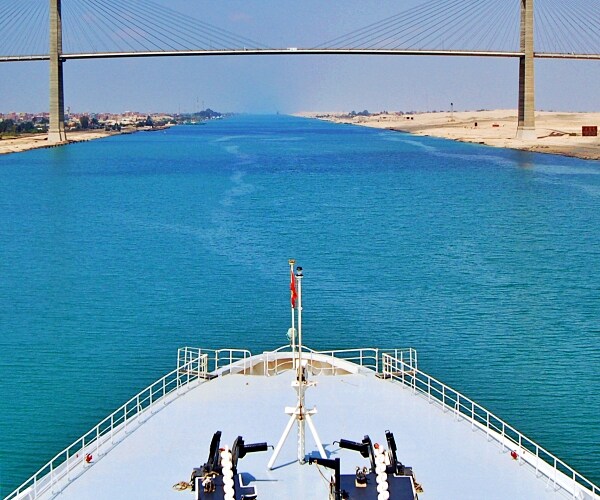 Saudis Using Suez Canal to Ship Oil 1 698387de09df3854608ac67c669a3383a4b972ba651ed0f06fdae6e7afff2ee9