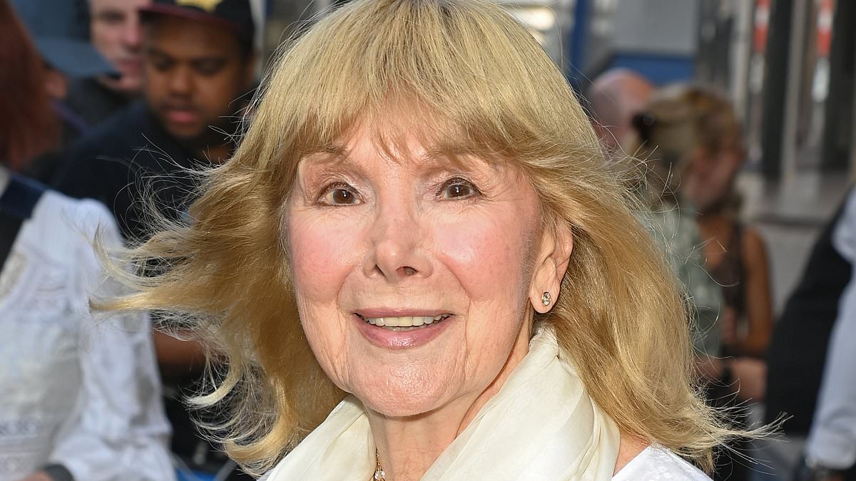 EDEN CONFIDENTIAL: We're stealing oxygen from young, says 89-year-old Susan Hampshire 1 69dba48e220e443f1eb63fd0821db9b61bb64703086350a1a793685e8e546e63