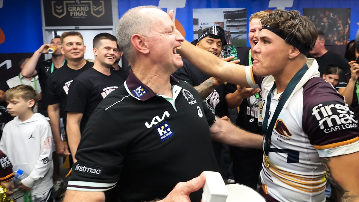 Brisbane Broncos star Reece Walsh dodges axing after coach summoned him over social media firestorm: 'I spoke to him' 1 6e96108e3b719a5d16482d11a8e1fafd8508045ba81c2ab31cf5b8d897655038