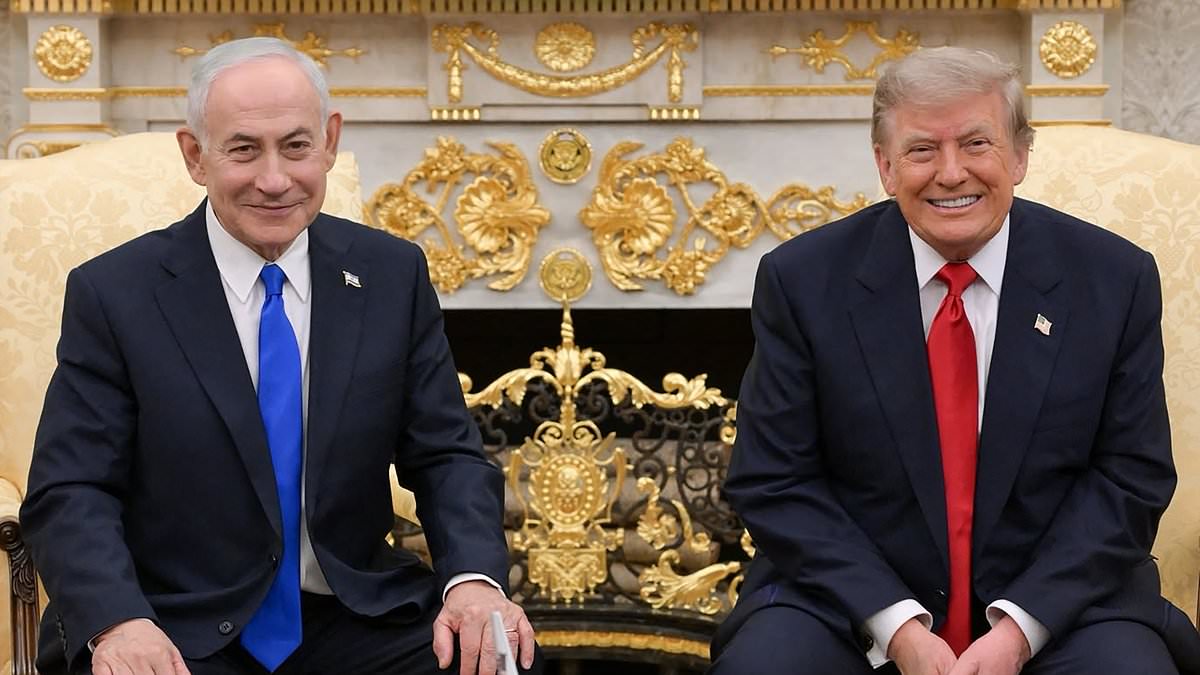 Netanyahu tells Trump no diplomatic deal with Iranian 'savages' is possible 1 70fa82af48a9a6f640e74ca9d7e12956ea382fdbeb25ae91f4c79d3117aeb5ae