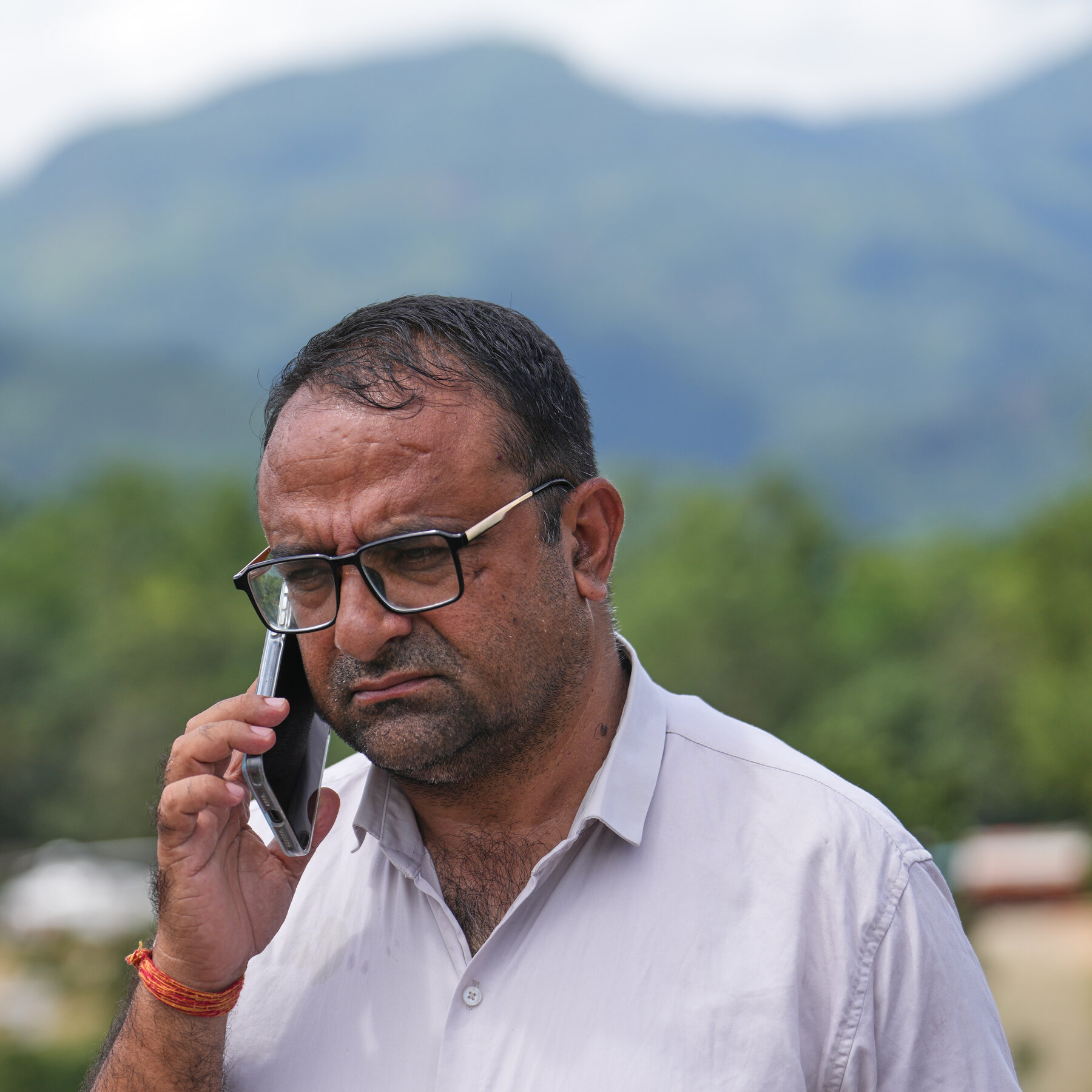 A Principal Saved 900 Children Before His School Was Washed Away in Nepal 1 72fb05996a3ee63444adc8b970f260a457252abf3775757c236711ebaeaf5a92