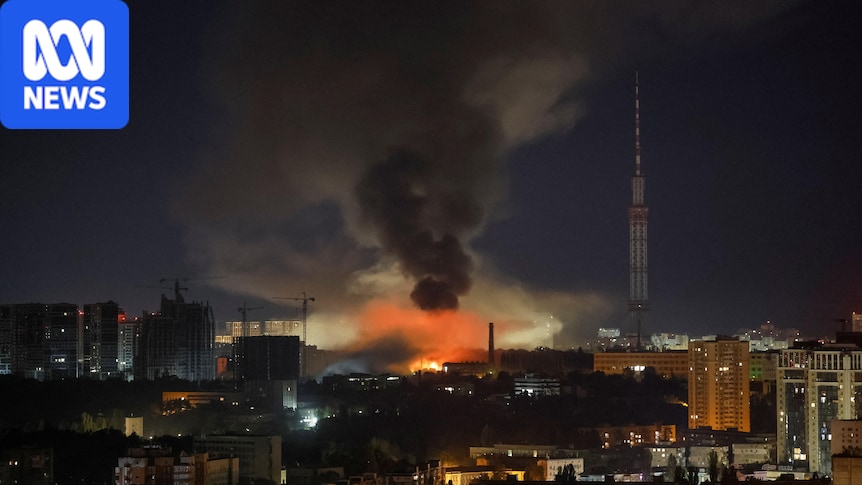 Wildberries warehouse ablaze, 13 killed as Russia, Ukraine trade fire: Thirteen people have been killed and a Wildberries warehouse set ablaze as Russia and Ukraine traded attacks overnight. #Wildberries #Russia #Ukraine #WarehouseFire #TradeConflict 1 777e85a054dd1f81943cf941eebe593583dd6e47
