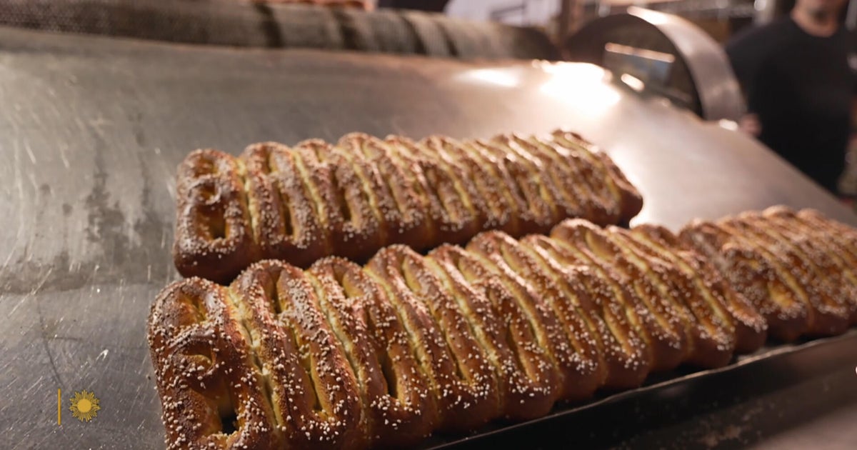 The appeal of soft pretzels 1 78b4bfb4111cbf52d680ee3fd6c350e98c682c135e892875a65dd9a4efff604b