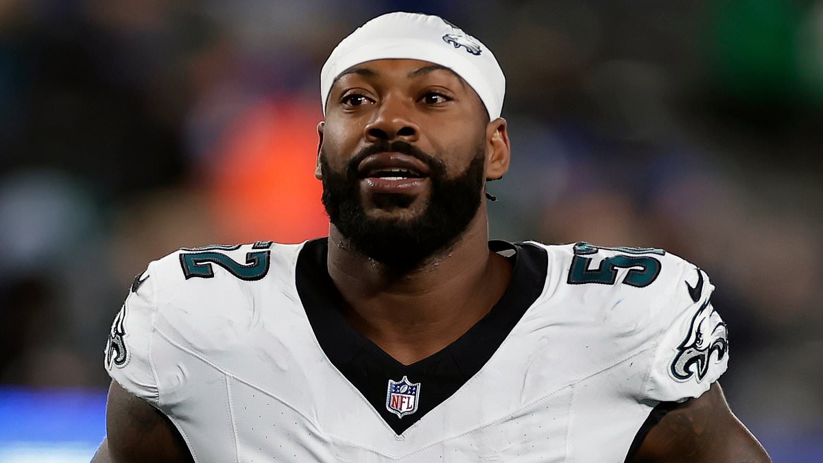 Packers great reveals family agony that forced him into brief NFL retirement: 'I was in a dark place' 1 81e9029f5fc2d68f489558fb1d8d120a4a6227c6d3448e18b8a410a7c3b9ce8e
