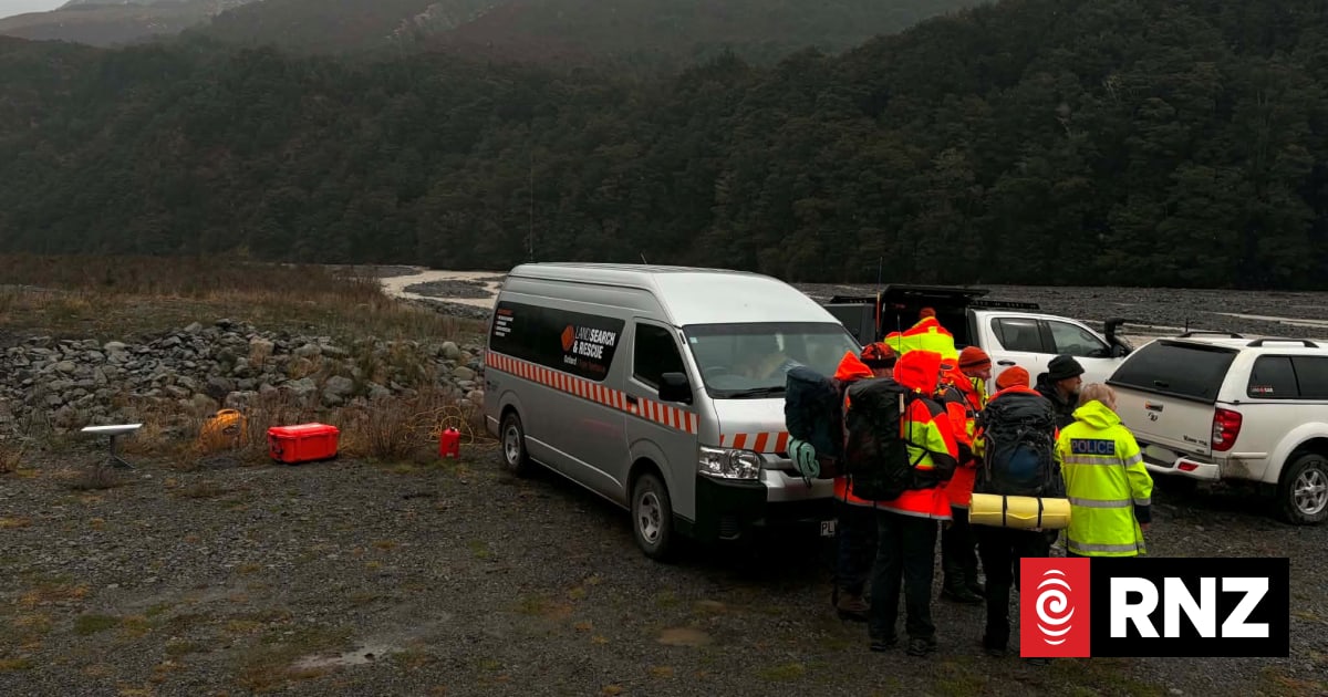 Search underway after hiker swept down river in Selwyn 1 83caa90d10598326d0f0d6beaa2bd203318d2d71418798e1dad96bd485e19d88