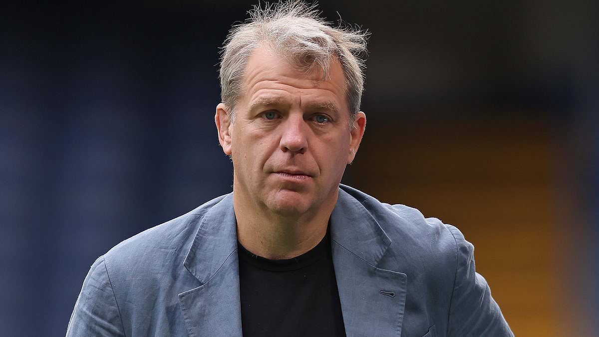 Todd Boehly open to selling his stake in Chelsea to majority owners Clearlake Capital four years after taking charge - with Mark Walter also considering sale 1 85967a3c208a7c2eb2d736c1d6b0b3670d45be7ec7a9283dd6a6b24348b571da