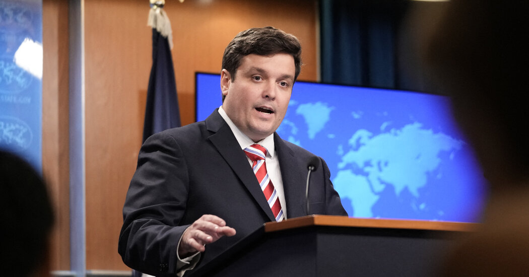 Trump Administration Aims to Revoke Visas of Foreign Citizens Applying for Asylum 1 87bce072167dc3ee3cb737c20433a791daf8d5693d25b882fe264e763df60e17