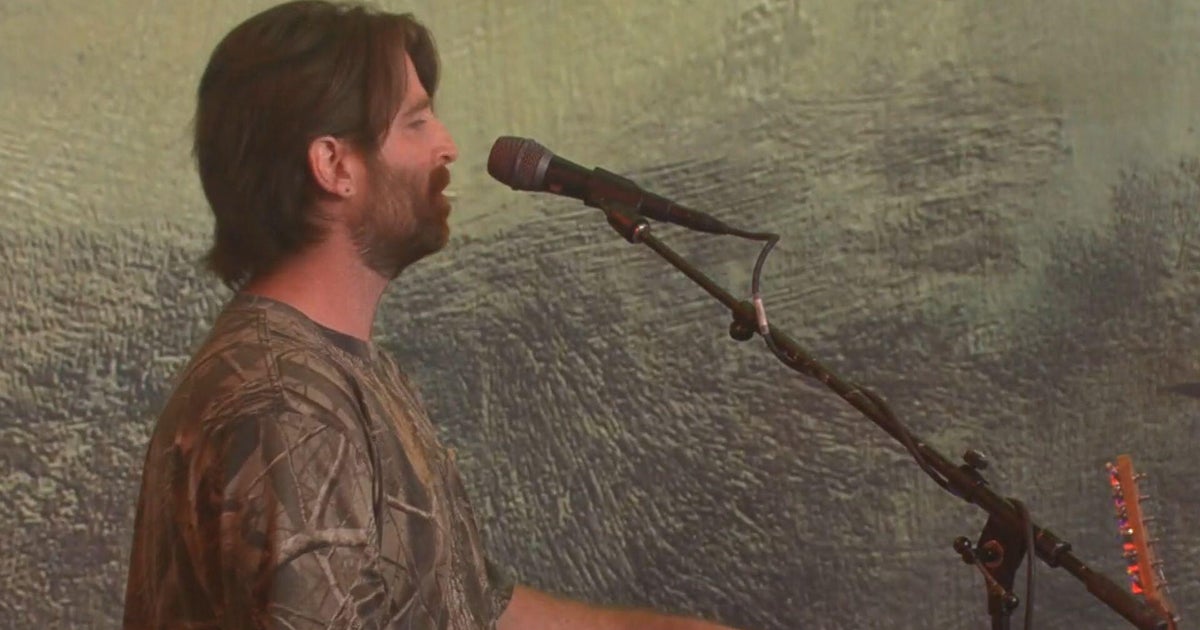 Saturday Sessions: Houndmouth performs "Heavy Eyes": Indiana rock band Houndmouth is acclaimed for their rich harmonies and electric live performances. Their latest record, "Lordy," is a stripped-back, raw return, five years after their last album. Here's Houndmouth with "Heavy Eyes." #Houndmouth #HeavyEyes #IndianaMusic #LivePerformance #MusicVideo 9 Saturday Sessions: Houndmouth performs “Heavy Eyes”: Indiana rock band Houndmouth is acclaimed for their rich harmonies and electric live performances. Their latest record, “Lordy,” is a stripped-back, raw return, five years after their last album. Here’s Houndmouth with “Heavy Eyes.” #Houndmouth #HeavyEyes #IndianaMusic #LivePerformance #MusicVideo