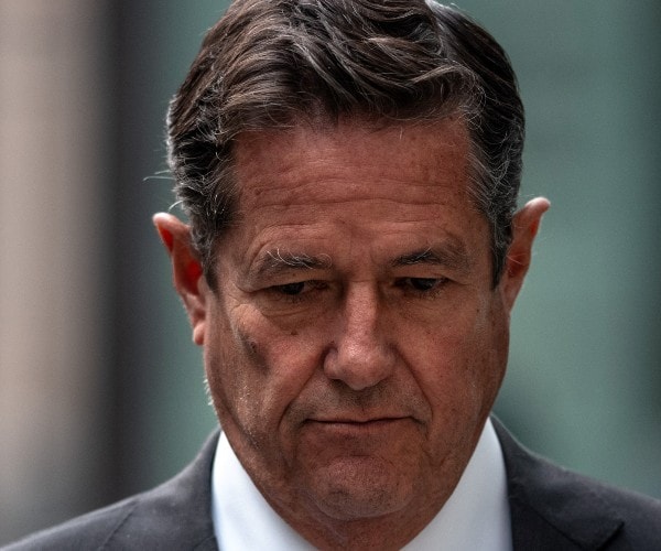 Former JPMorgan Exec: Shared Secret Bank Info with Epstein 1 a0ea63a566b9d8973829f03e0ae1bdcb4b4a903622893b30e2b50d0da275f916
