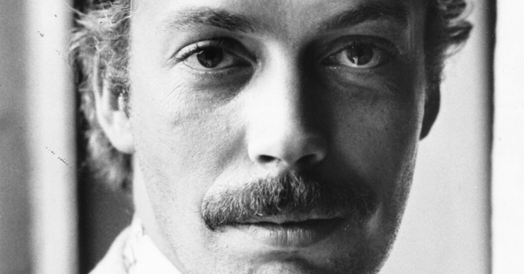 Tim Curry: A Life in Pictures 1 a21f847fbac0b810f38dda1410a9bb2c9206876d9e80c9dffd6c022c1a88ca14