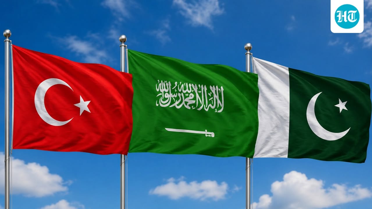 Pakistan, Turkey, Saudi Arabia to sign joint defence pact in Mecca amid West Asia tensions: The three nations share concerns over growing instability in West Asia, Iran's influence and Israel's increasingly assertive role. #Pakistan #Turkey #SaudiArabia #DefencePact #WestAsia 1 a34a60bd3debbad8334adde3420fa48d1b3b7a9d