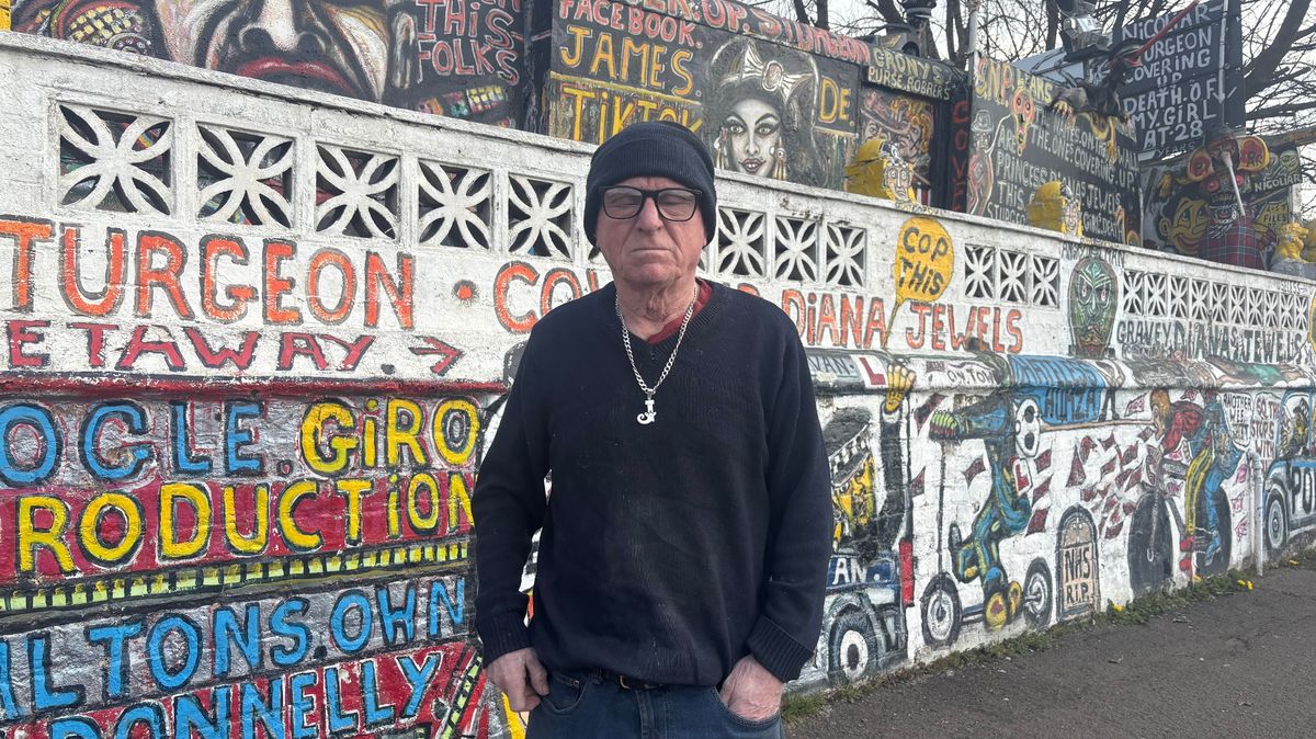 Feared Glasgow street gang boss probed over jewels stolen from Princess Diana's mum 1 a5c5e270b4f23de774a90b8395bb42c4b6cbb9fcd2608eb0d2fd154dc86ddda0