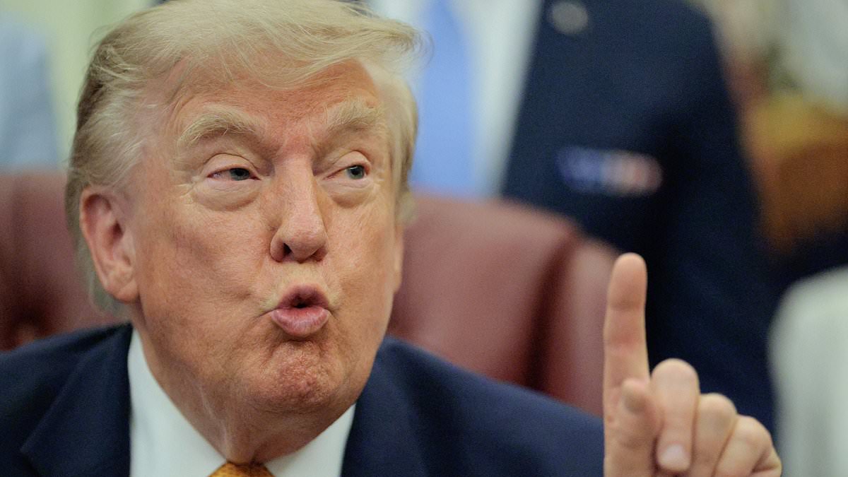 Trump's 'p***ed off' fury at Fox News darling... as 'ballistic' confrontation and humiliating comments by president's allies are revealed 1 a8b2d1151f7c49b5cfc60ced84984bbee638ad78a61be7f8b5b06437c6b815a9